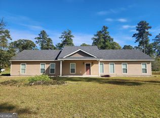 1033 Prentiss Rd, Baxley, GA 31513