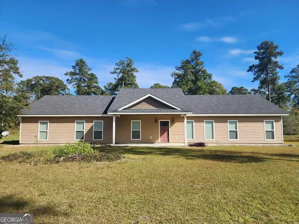 1033 Prentiss Rd, Baxley, GA 31513
