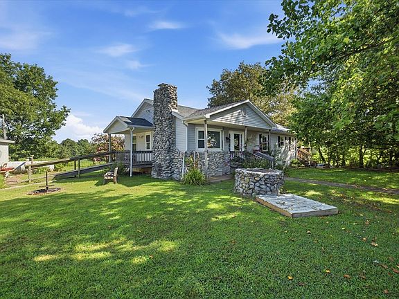 2nd image of 4084 Bradley Rd