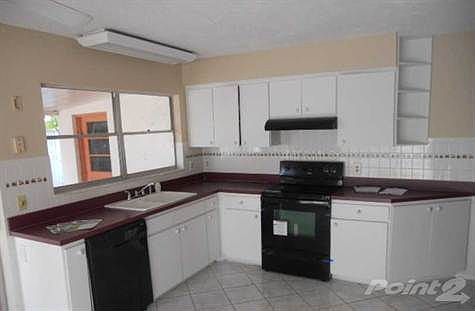 4th image of 1750 Palmetto St