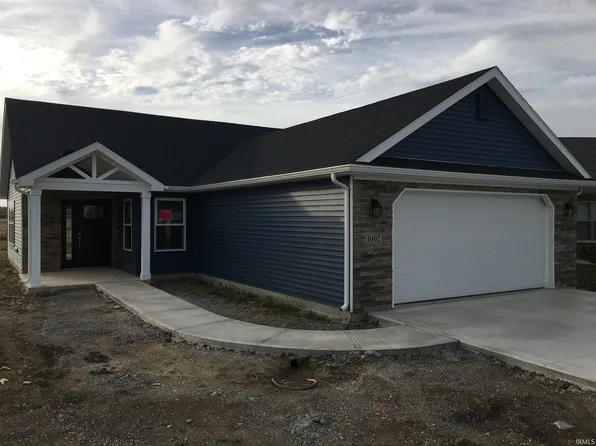 1002 Fuzzys Cir, Decatur, IN 46733