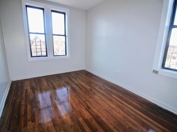 5th image of 159 Bay 29th St APT B17