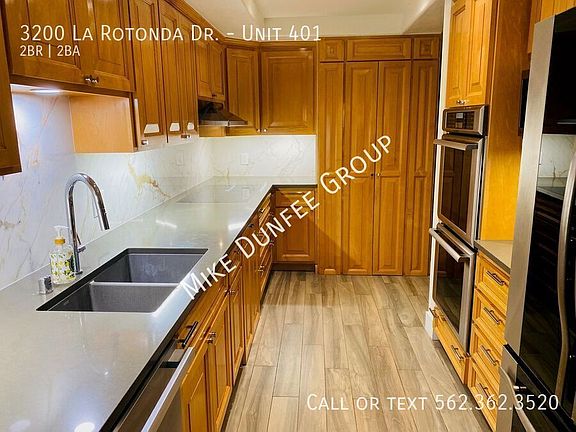 3rd image of 3200 La Rotonda Dr Unit 401