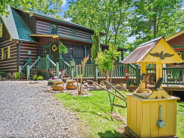108 Wilscott Valley Dr, Morganton, GA 30560