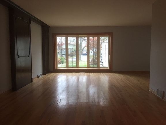 5th image of 5235 Fargo Ave