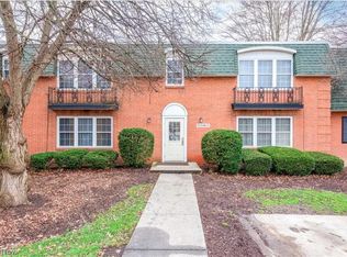 4787 Columbia Rd Unit 204, North Olmsted, OH 44070
