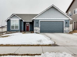 2374 E Warbler Ln, Post Falls, ID 83854