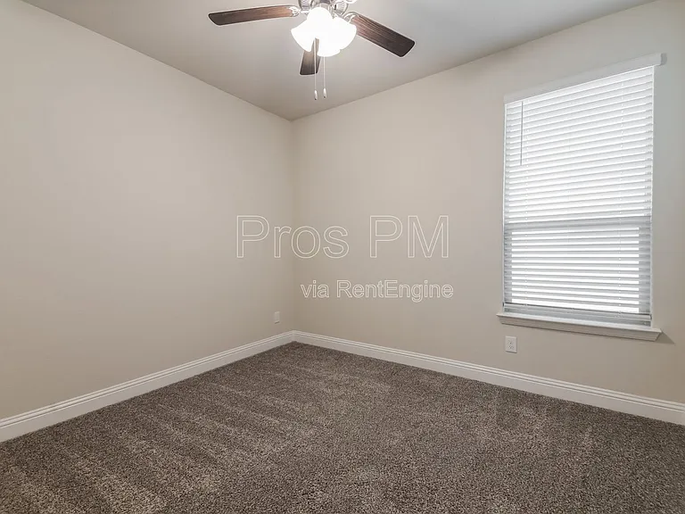 1121 Knightsbridge Rd — Photo 12