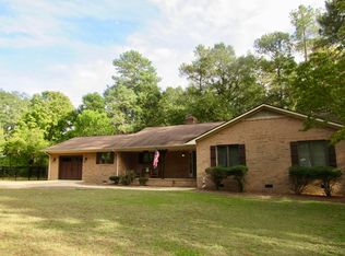 595 S Ridge St, Southern Pines, NC 28387