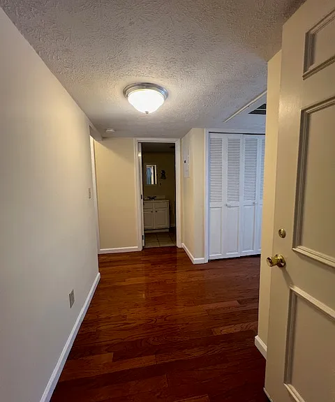416 Ridgewood Pl — Photo 2