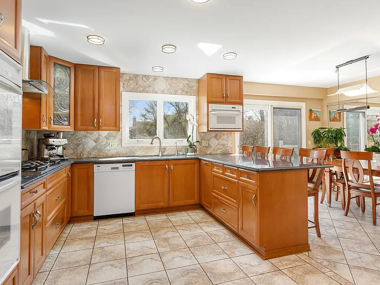 155 Chapel Oaks Dr — Photo 19