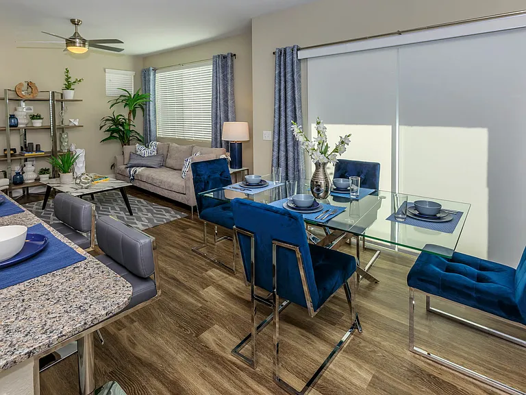 A3 761 1 Bed 1 Bath