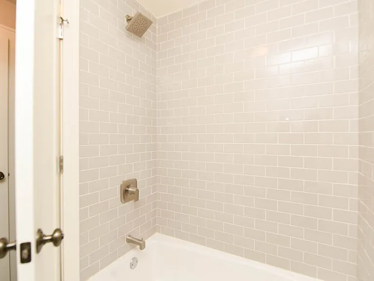 640 W Wrightwood Ave #802 — Photo 14