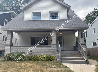 901 Calvin Ave SE, Grand Rapids, MI 49506