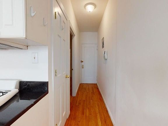 3rd image of 315 E 93rd St APT 2B