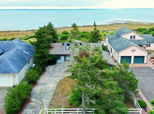 720 N Bay Ave SE, Ocean Shores, WA
