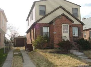 17332 Fairchild Ave, Flushing, NY 11358