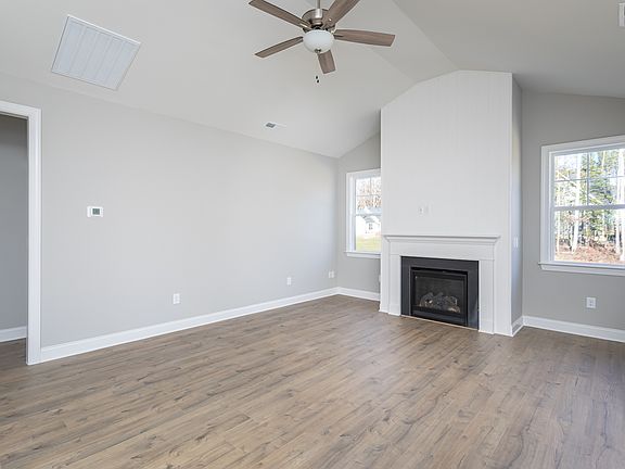 Forest Grove - Mixon II CCH Interior Image 2