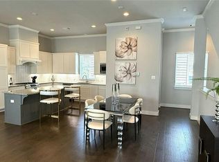 10926 Brookeshire Chase Ln, Houston, TX 77043