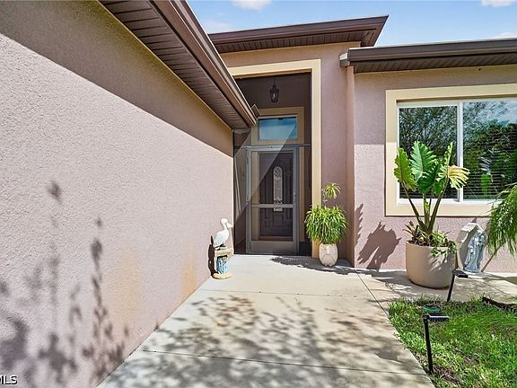 3rd image of 2522 Dora Ct