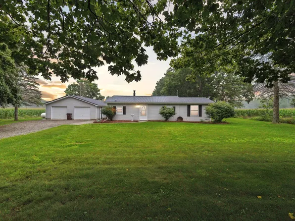 6124 N Cochran Rd, Charlotte, MI 48813