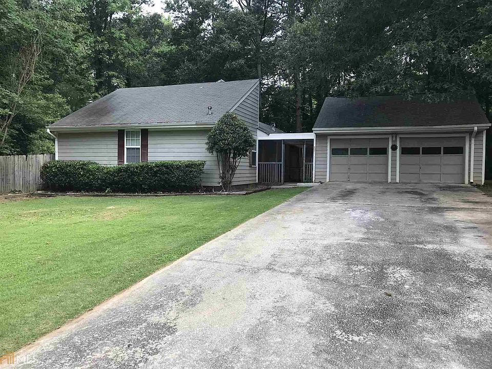 1st image of 3325 Oak Dr SE