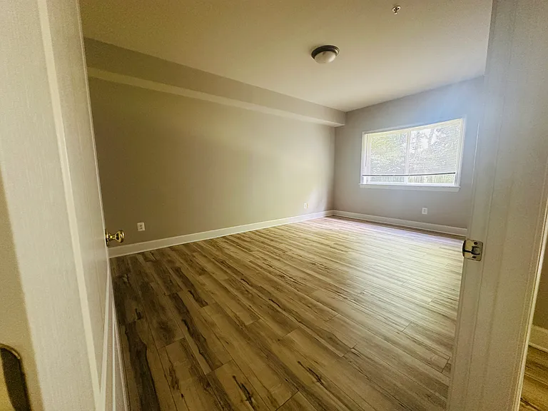 10600 Provincial Dr #102 — Photo 9