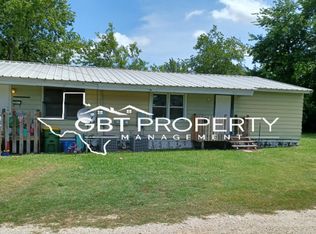 Obie 1 - 308 N. Dallas St., Groesbeck, TX 76642