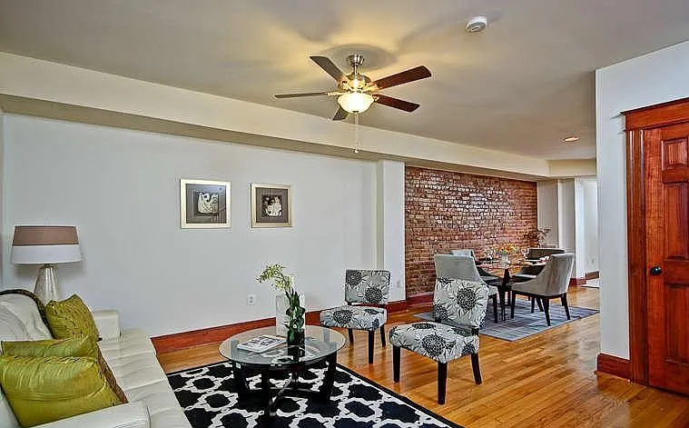 1313 E St NE — Photo 15