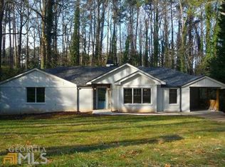 1596 Heatherwood Dr, Decatur, GA 30033