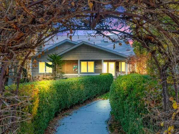 2769 Lakeshore Rd, Applegate, MI 48401