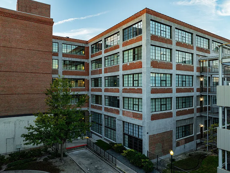 East End Lofts — Photo 2