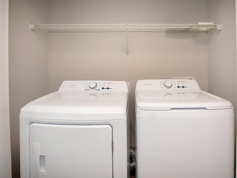 Capital Luxury Condominiums — Photo 23