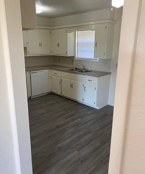 805 S 8th St — Photo 3