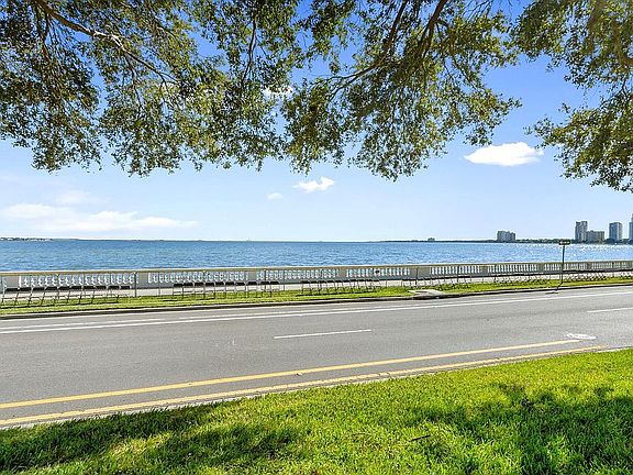 1 Block from Bayshore