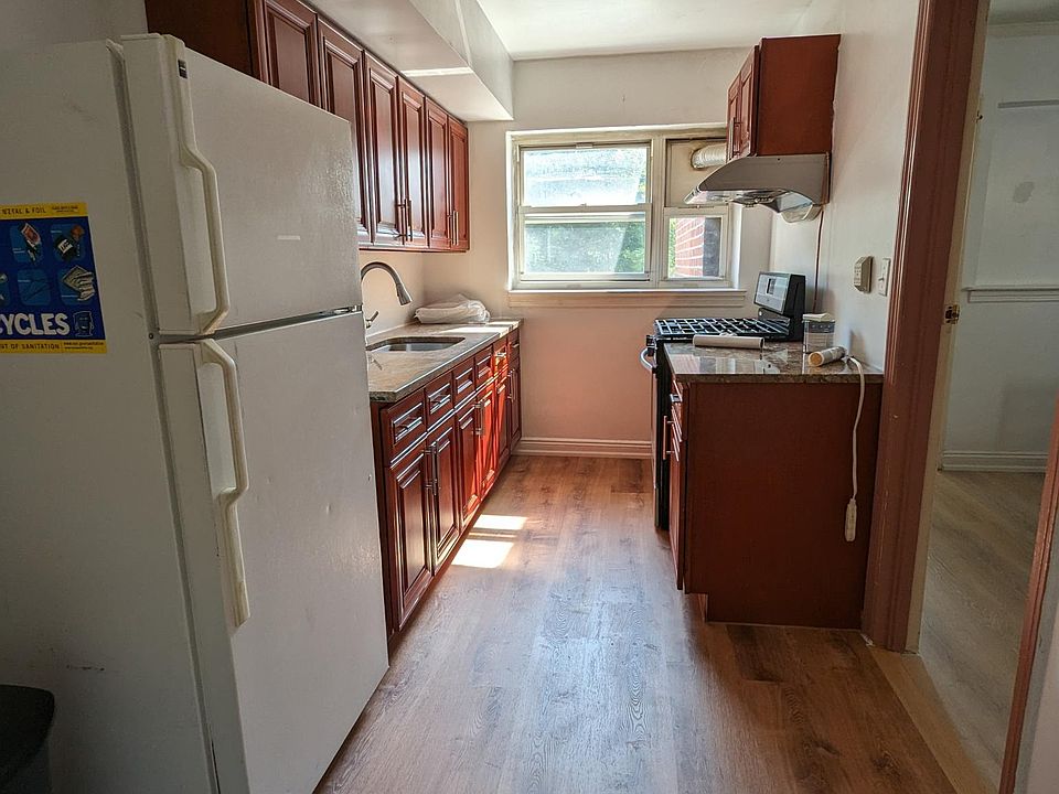 1st image of 8211 165th St
