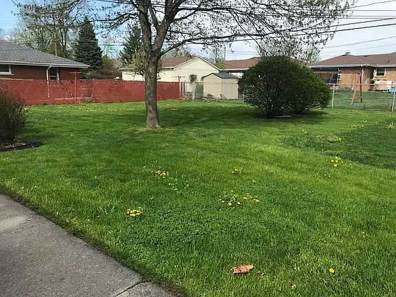 4th image of 424 Marian Ave