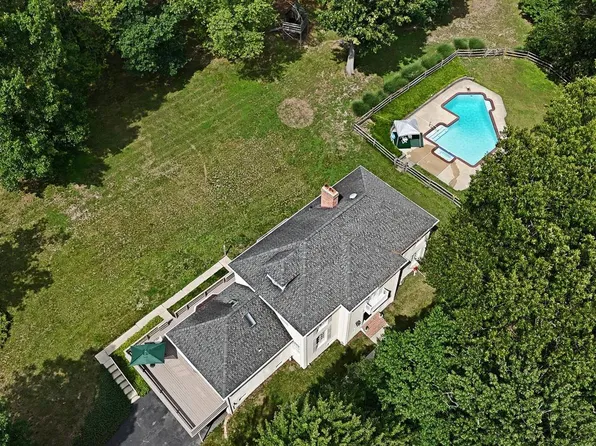 650 Gabriel Ct, Pottstown, PA 19464