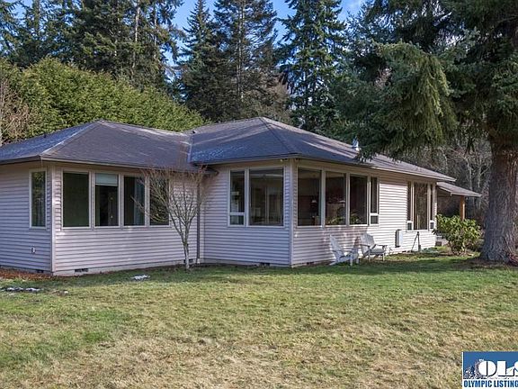 3rd image of 302 Spring Rd