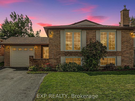 2nd image of 12 Craig Cres