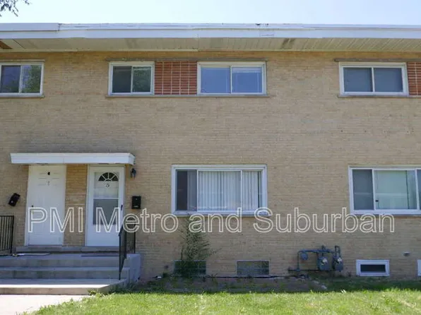 5 E Judith Ann Dr, Mount Prospect, IL 60056