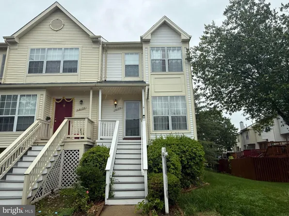 14170 Autumn Cir, Centreville, VA 20121