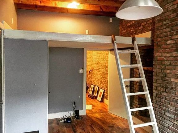 2nd image of 300 Grove St
