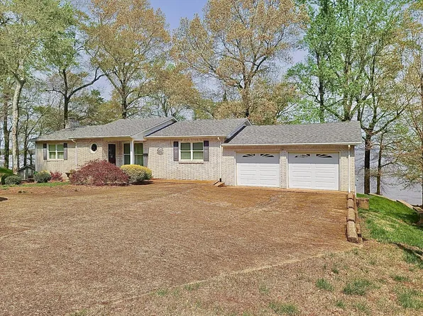 100 Branch Loop Rd, Big Sandy, TN 38221