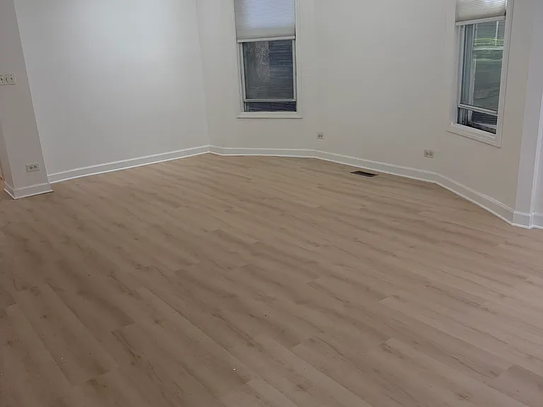 3757 N Hermitage Ave #1 — Photo 5