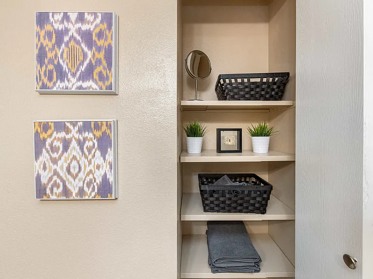 Oak Ridge Apartments — Photo 10