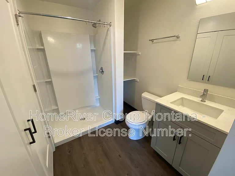320 Clay St #305 — Photo 6