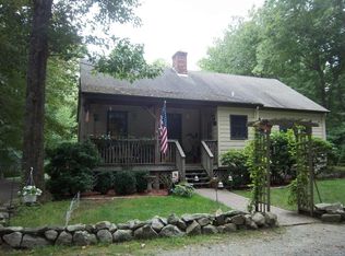 202 Whalehead Rd, Gales Ferry, CT 06335