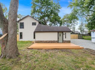 11920 Franklin St, Osceola, IN 46561