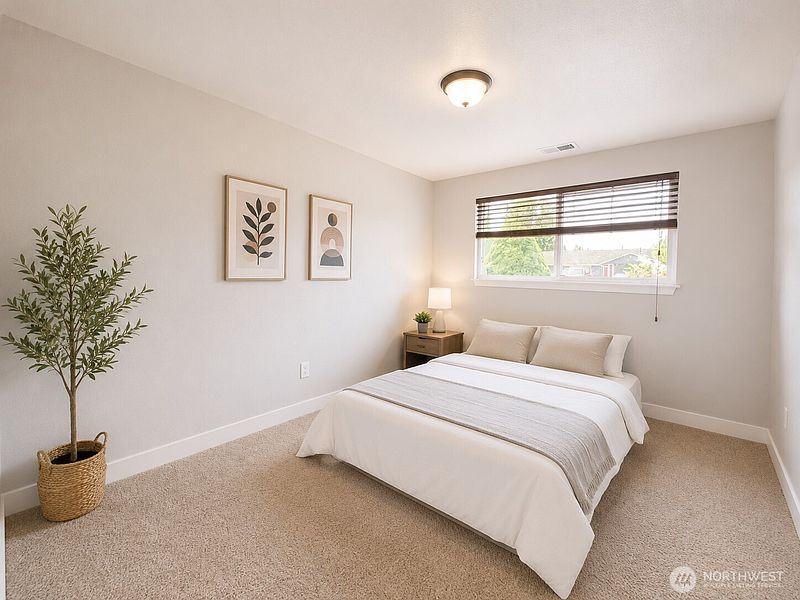 4th image of 11818 SE 170th Place